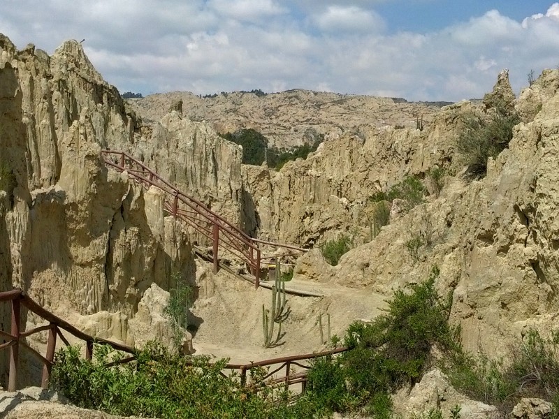  Moon Valley