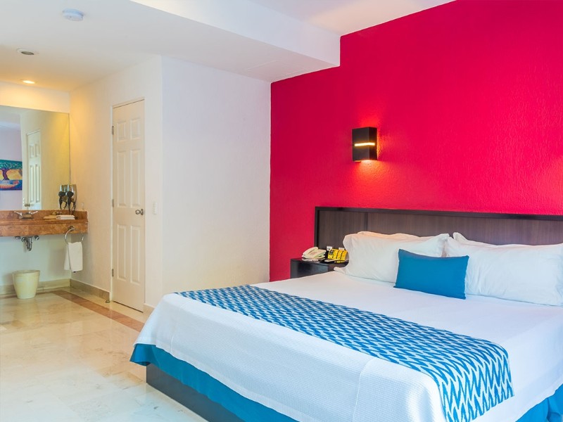 Illusion - Mirage Zimmer Kingsize Bett