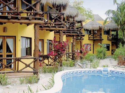 Holbox Dreams - Hotelanlage mit Pool