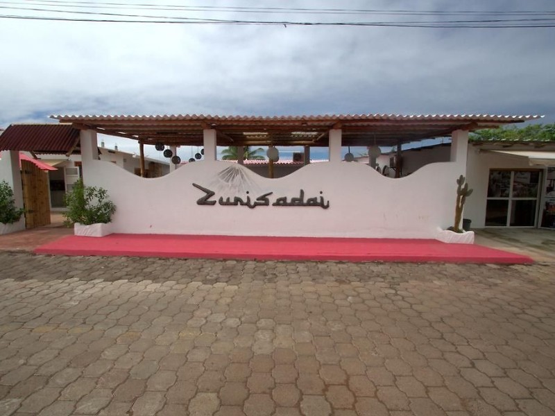Das Hotel Zurisadai