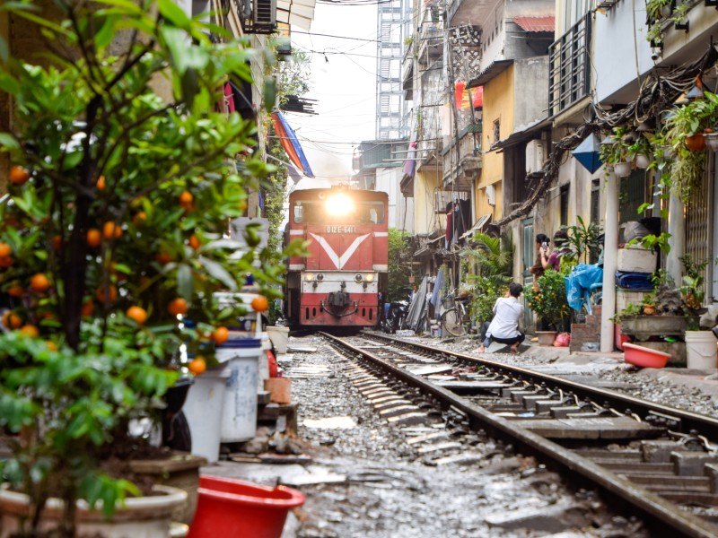 Vietnam - Hanoi - train