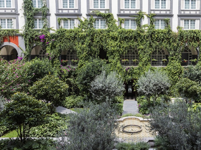 Four Seasons - Patio Garten