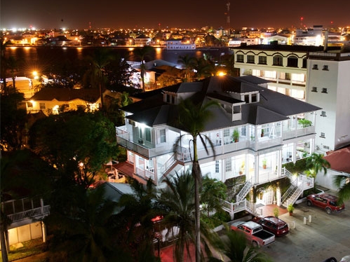 The Great House - Abendstimmung