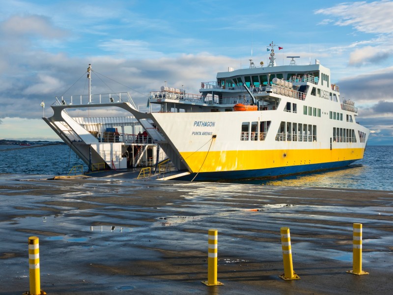 Punta Arenas - Fähre