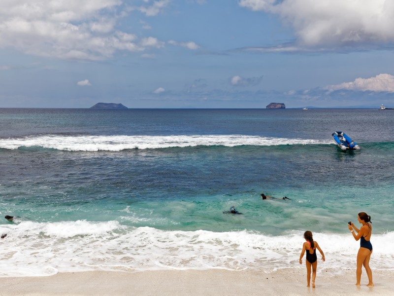 Mother and child at a Mosquera beach