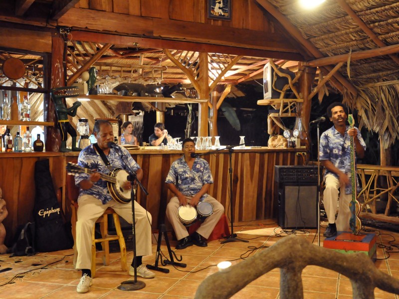 La Costa de Papito - Live Musik