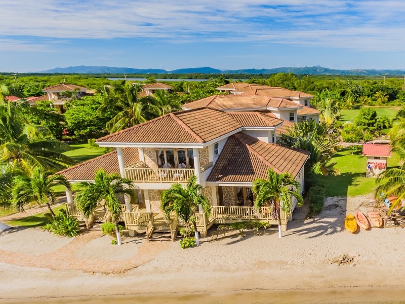 Hopkins Bay Resort - Strandhaus