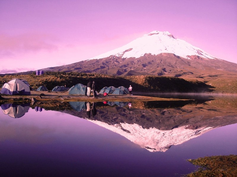 Zelten mit Blick auf den Cotopaxi