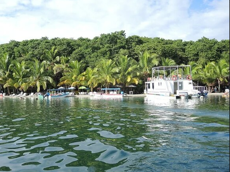 Bocas del Toro Catamaran Sailing Day Tou