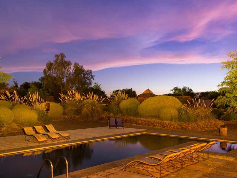 Altiplanico - Schwimmbad Abendstimmung