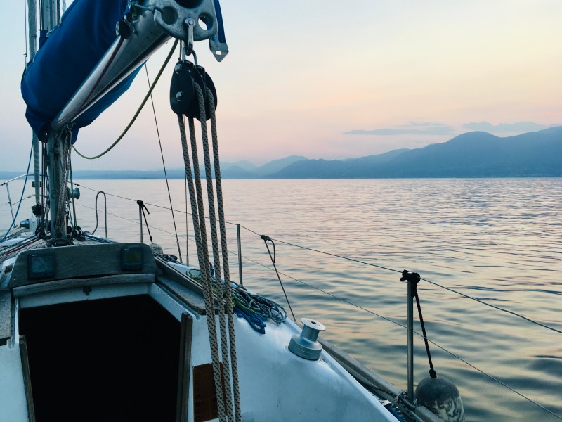 APERITIVO SAILING ON LAKE GARDA