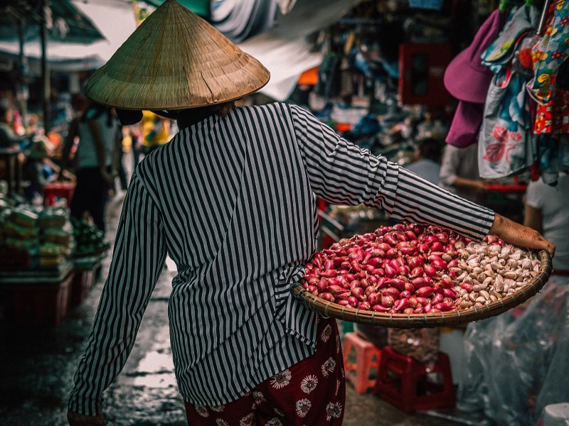 Dong Ba Market