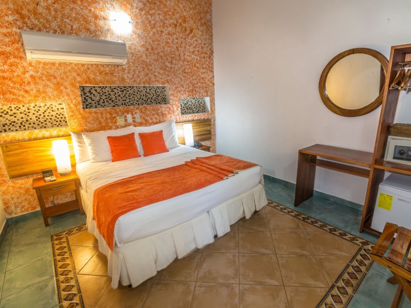 Tres Banderas - Standard