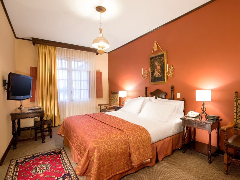 Dann Monasterio - Standard