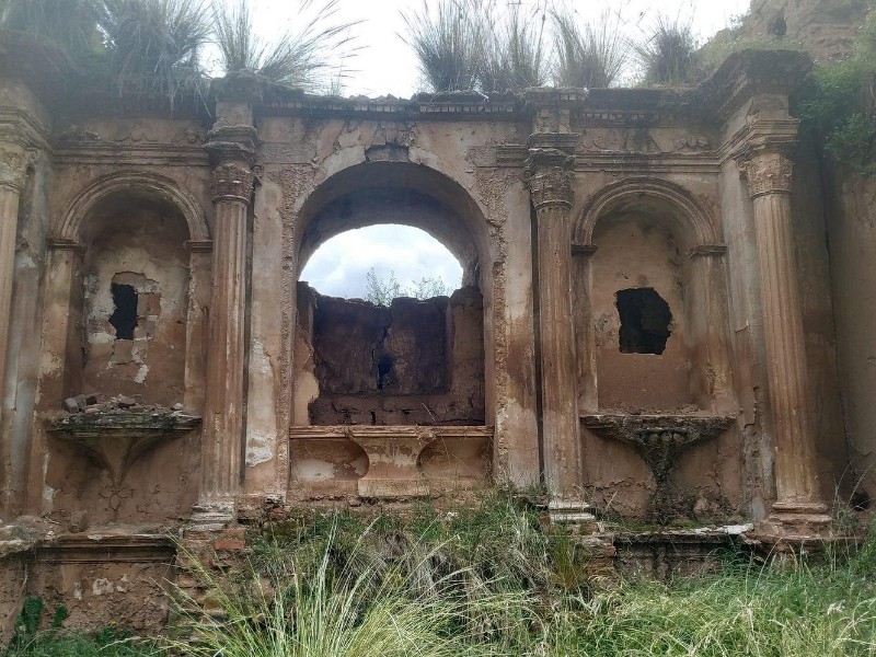 Private Tiwanaku and Titicaca Day Trip