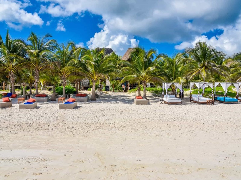 Kasa Kuyen - Beach Club Mia