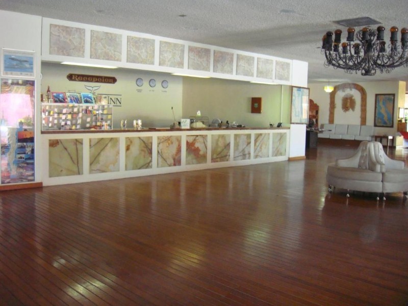 Halfway Inn - Rezeption