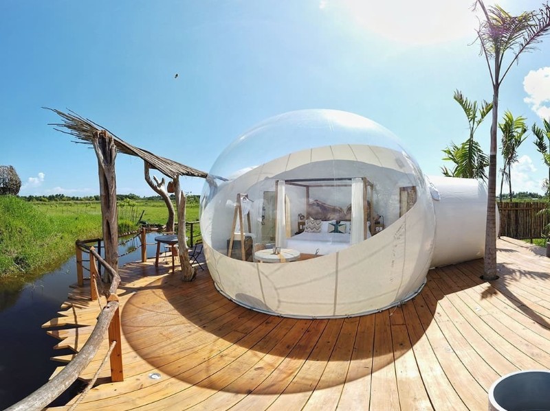  Green Land Bubble Glamping     
