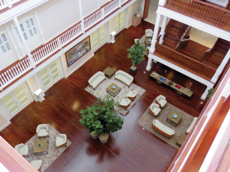 Central Hotel - Lobby