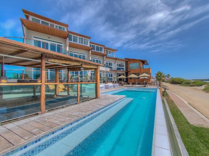 Schwimmbad im Freien