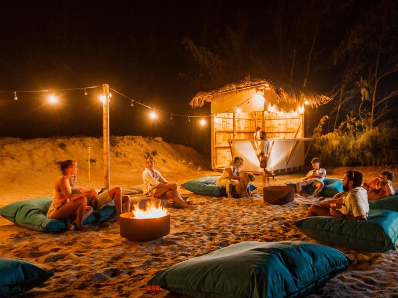 EOLIA Hotel -  Nachtlagerfeuer