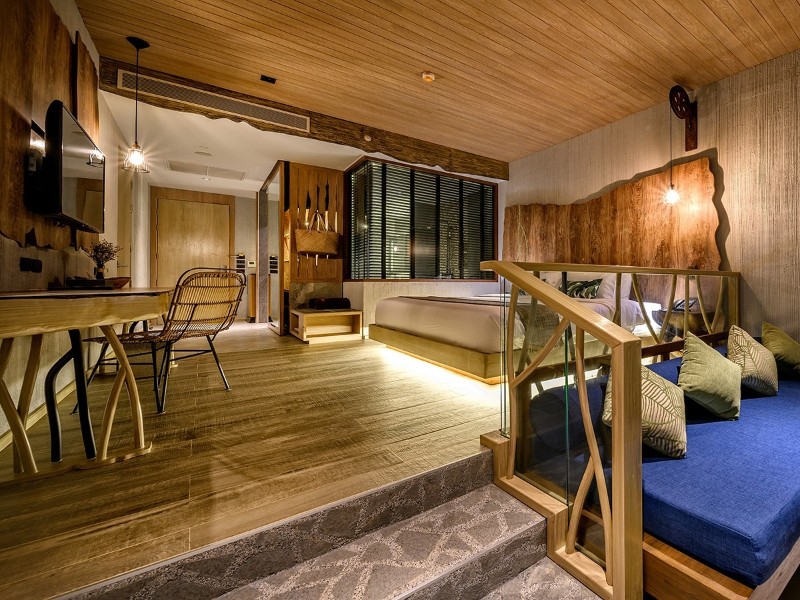 Deluxe Pool Acces Room