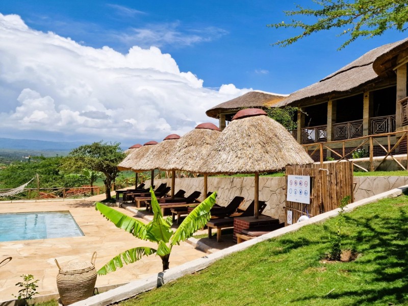 Swimmingpool im Africa Safari Karatu