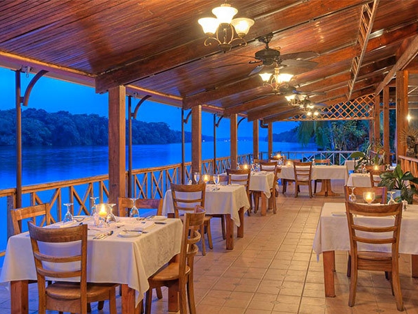 Tortuga Lodge Restaurant