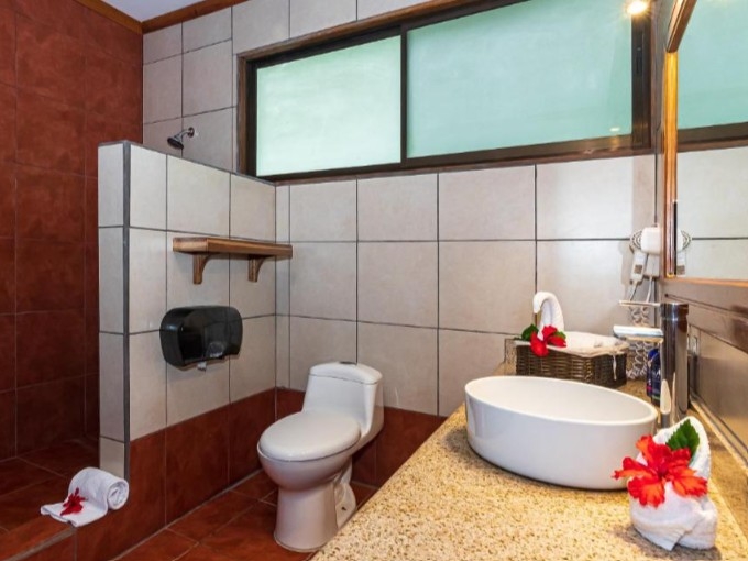 Hacienda Guachipelin_Toilette