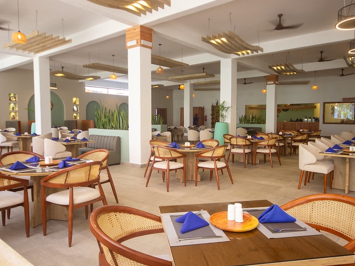 Paradise and Wilderness Restaurant 