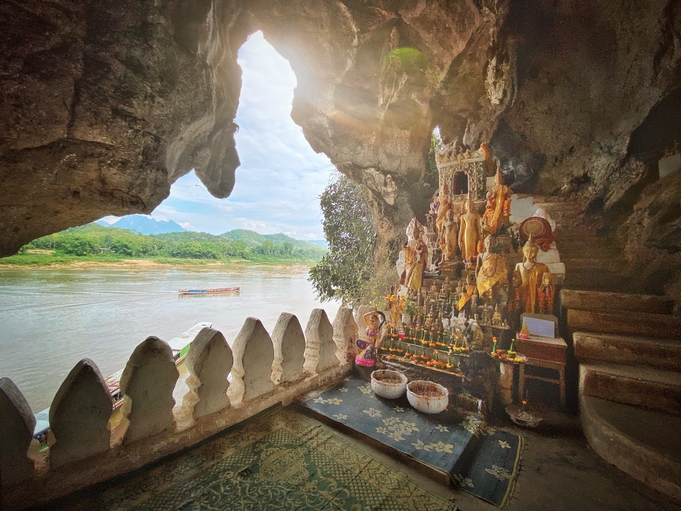 Buddha-Schrein - Pak-Ou-Höhle - Laos