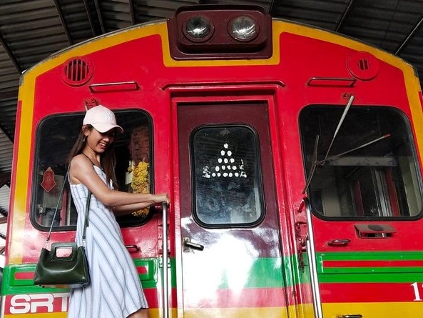 Half-Day Railway Market and Floating Mar