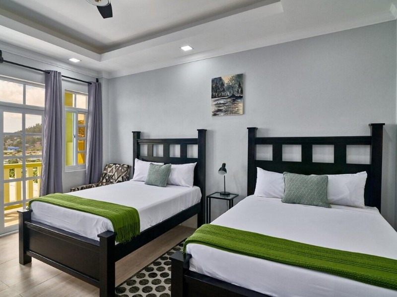 Sapphire Apartments St. Vincent