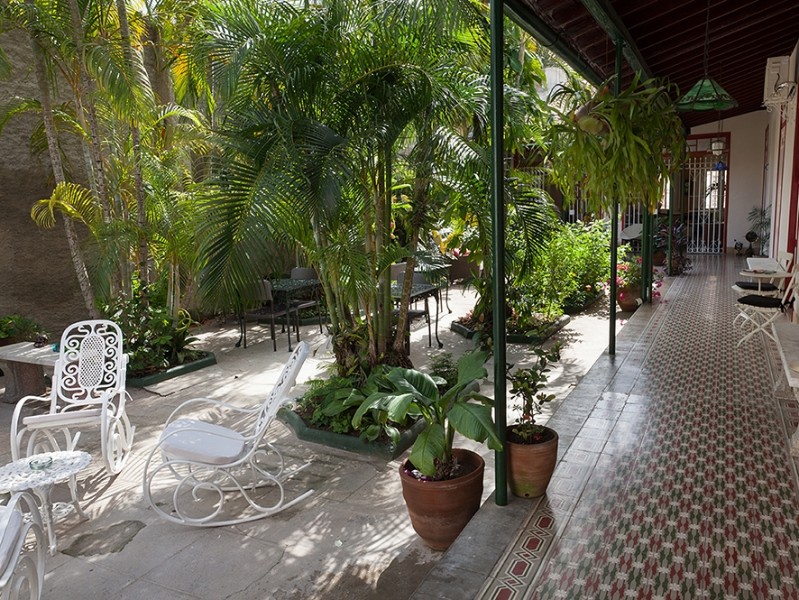 Hostal Colibri Azul - Gartensitzplatz 