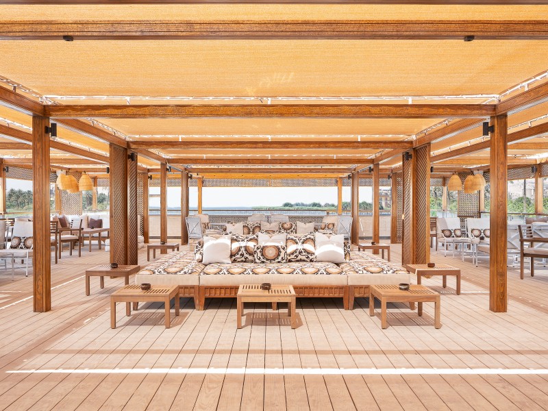 Upper Deck Lounge Viceroy 