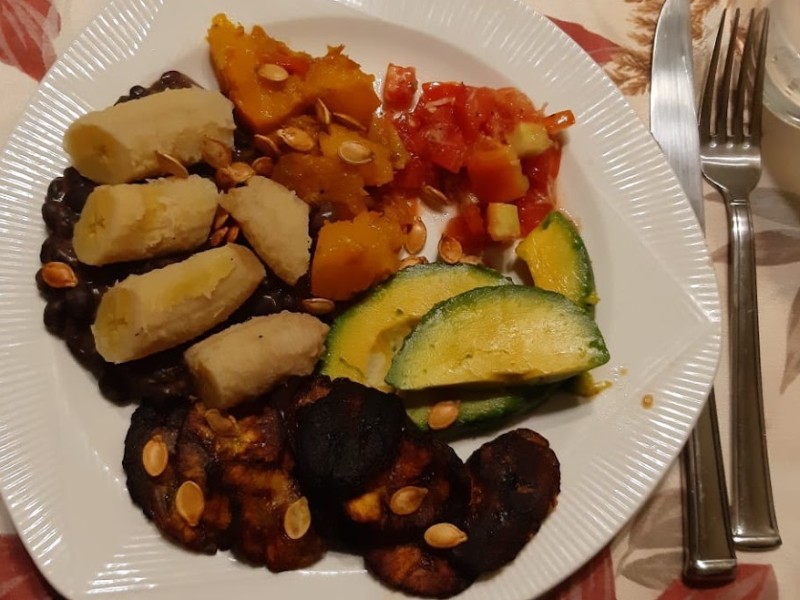Vegan Plate - Home Hospitality