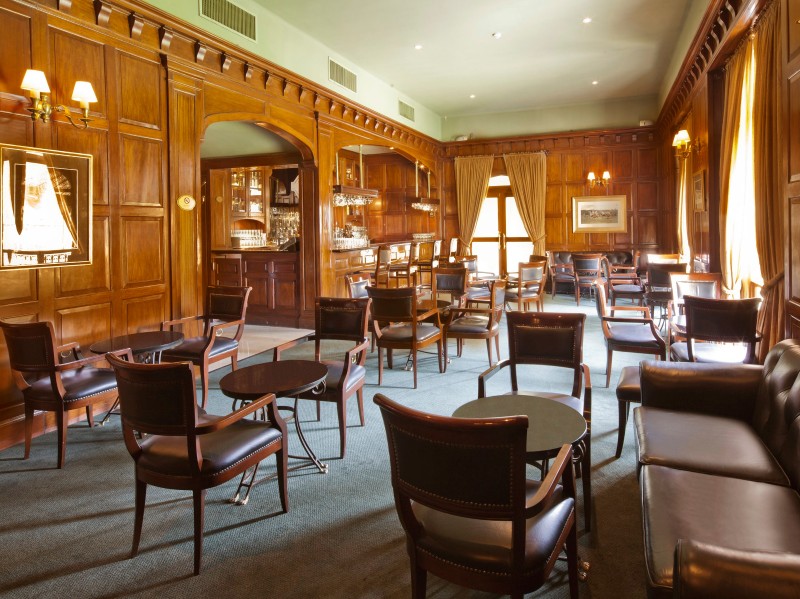 Country Club - Bar