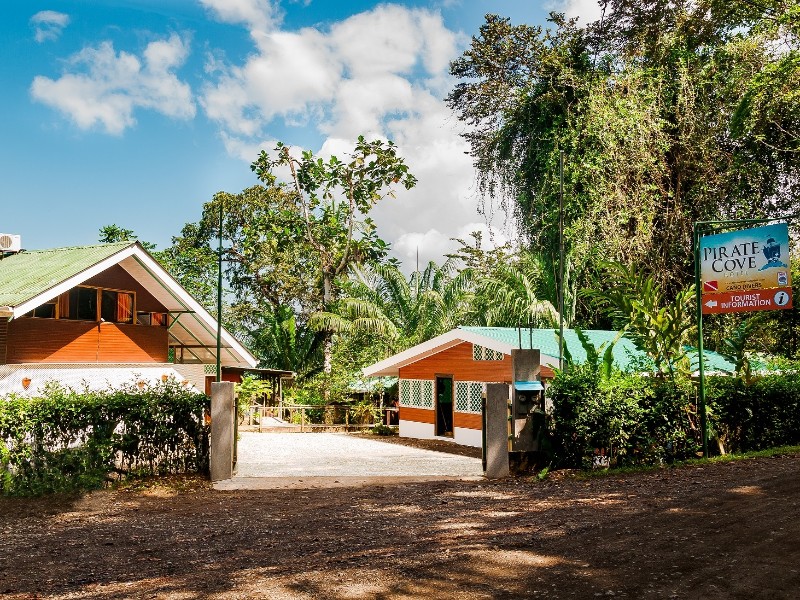 Pirate Cove - Hoteleingang