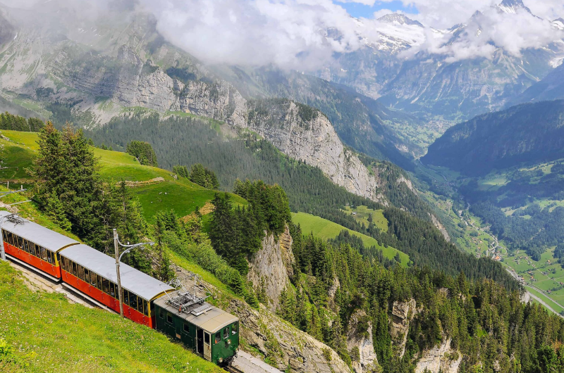 Cogwheel to Schynige Platte, Interlaken