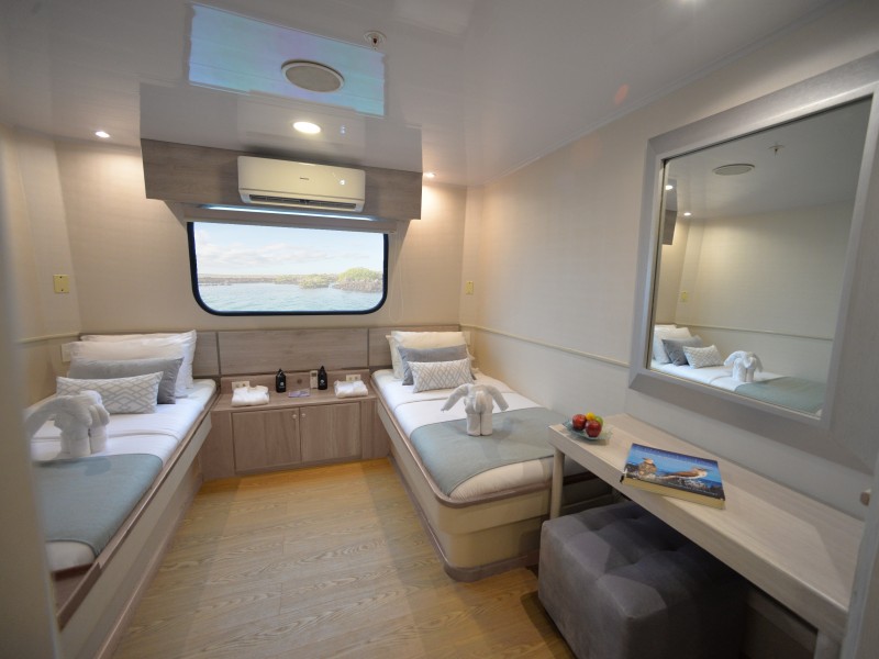 Twin cabin