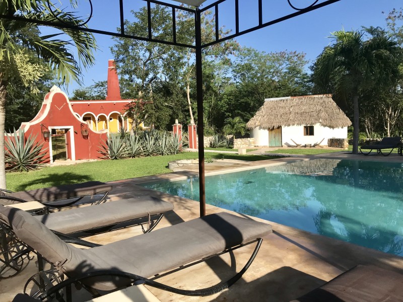 Hacienda Ticum - Pool & Garten