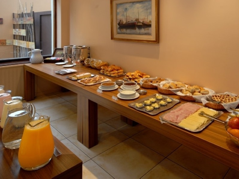 Carlos V - Frühstücksbuffet