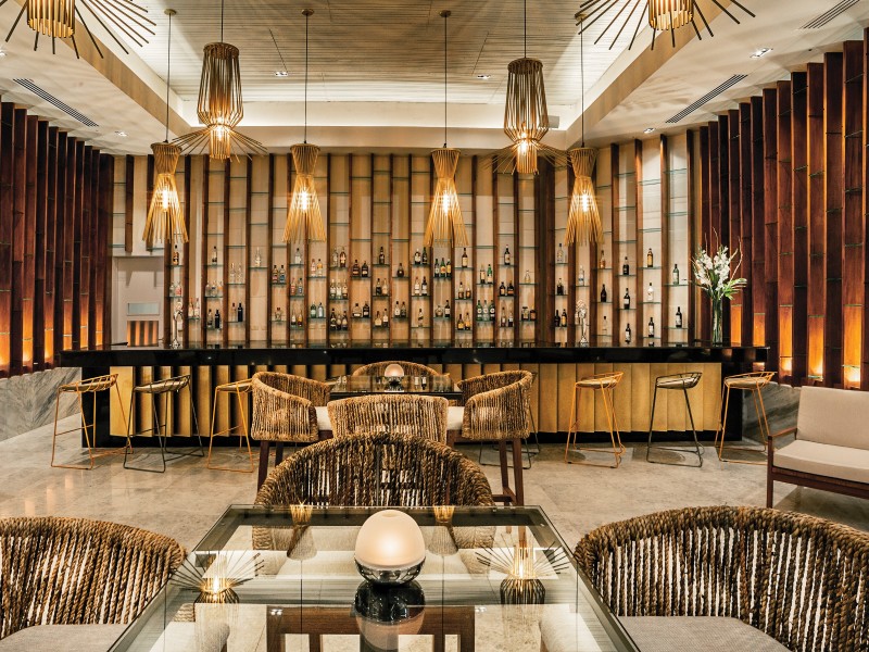 Secrets Royal Beach - Rendezvous Bar