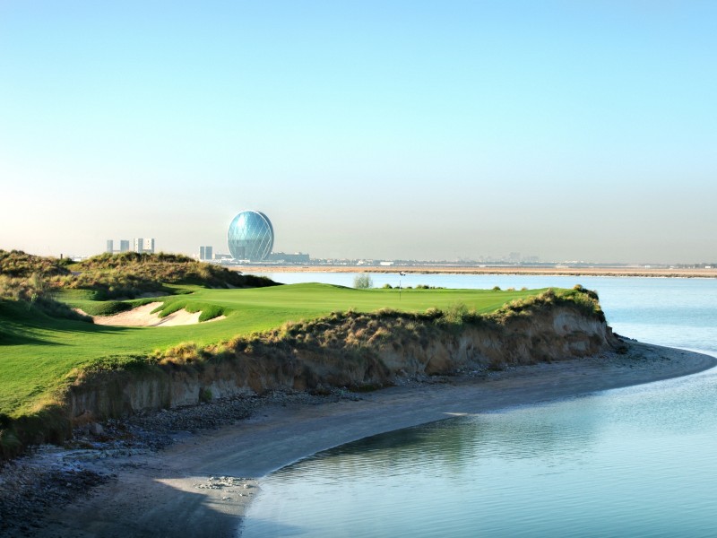 Yas Links Abu Dhabi © Golf Club 
