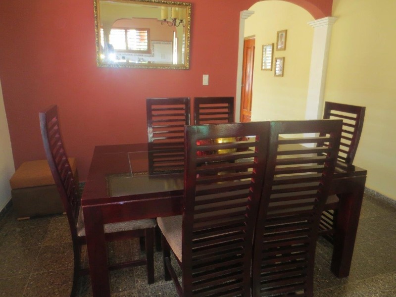 Villa Marilyn - Esstisch