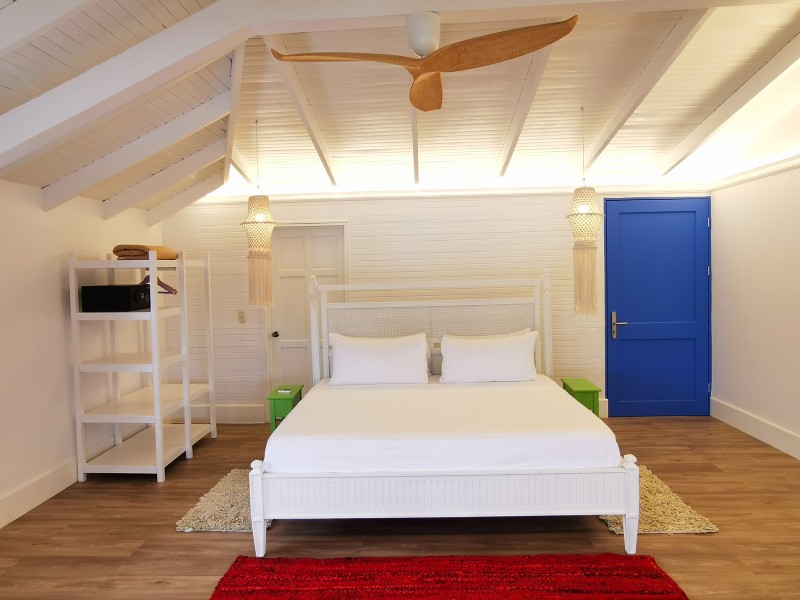 Tortuga Lodge - Miss Perla