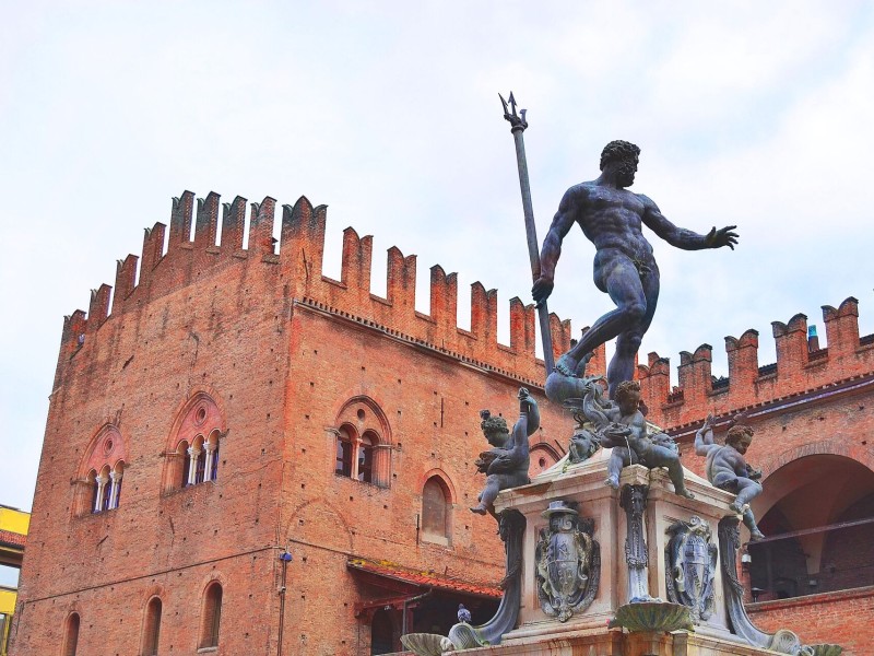 Bologna Piazza