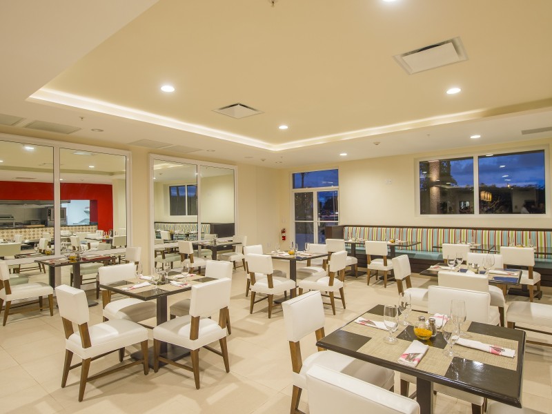 Four Points - Restaurant