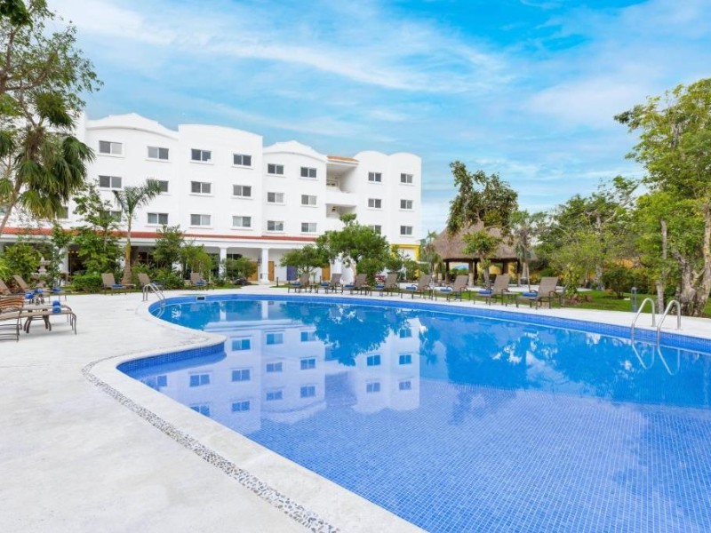 Courtyard by Marriott - Pool