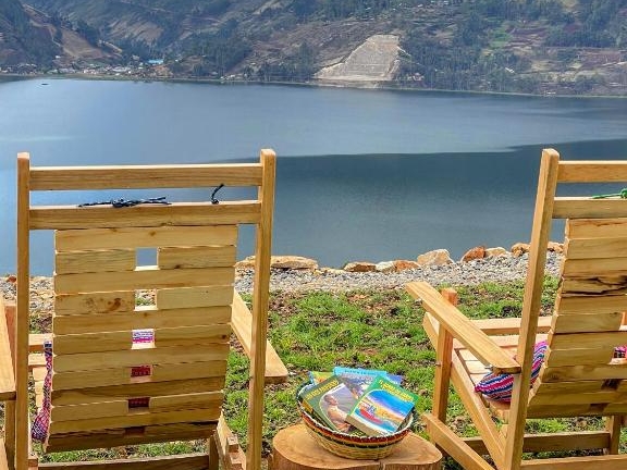 Pacucha Glamping view of the lagoon